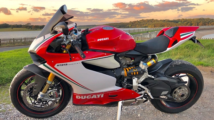 Ducati%201199%20RES